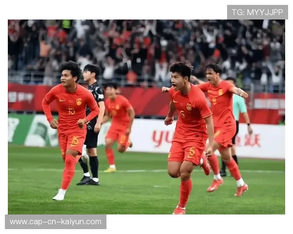 孙兴慜边路大范围转移引起全场惊叹：速度、技巧与科技的碰撞